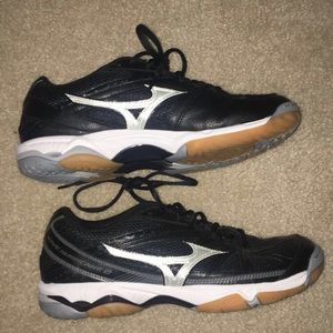 MIZUNO WOMANS VOLLYBALL SHOES